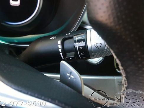 Used 2025 Genesis G70 2.5T AWD/4WD image 24