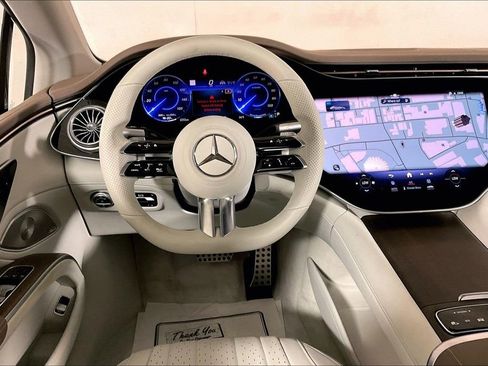 Used 2022 Mercedes-Benz EQS 580 4MATIC Sedan image 4