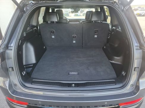 Used 2024 Jeep Grand Cherokee Altitude image 22