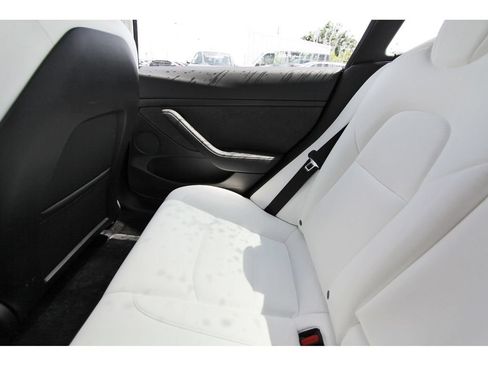 Used 2022 Tesla Model 3 Long Range AWD/4WD image 11