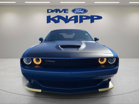 Used 2023 Dodge Challenger R/T w/ T/A Package image 2