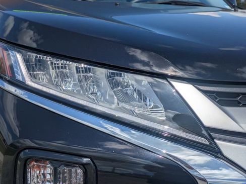 Used 2025 Mitsubishi Outlander Sport ES image 9