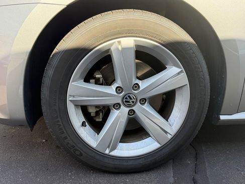 Used 2013 Volkswagen Passat 2.5 SE image 7