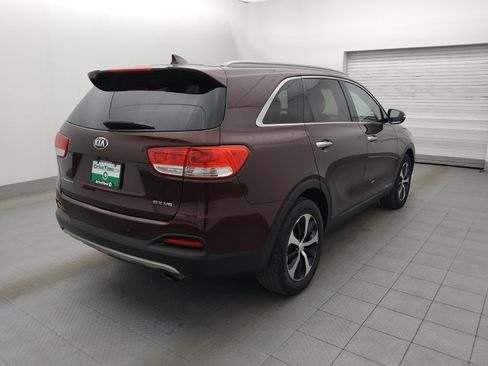 Used 2016 Kia Sorento EX image 9