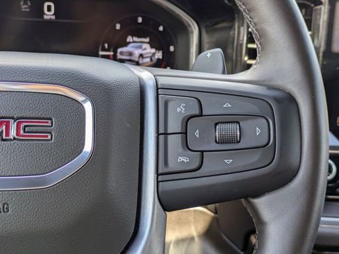 Used 2026 GMC Sierra 1500 SLT w/ SLT Premium Plus Package AWD/4WD image 30