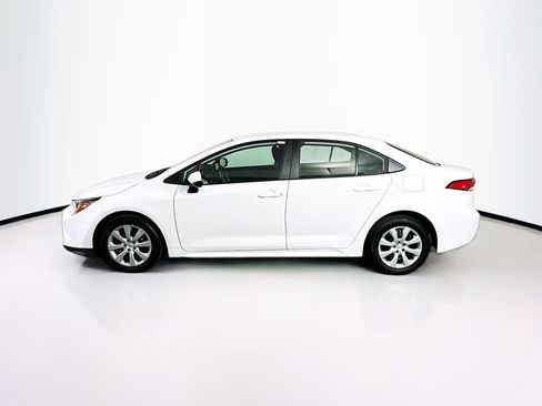 Used 2024 Toyota Corolla LE FWD image 4