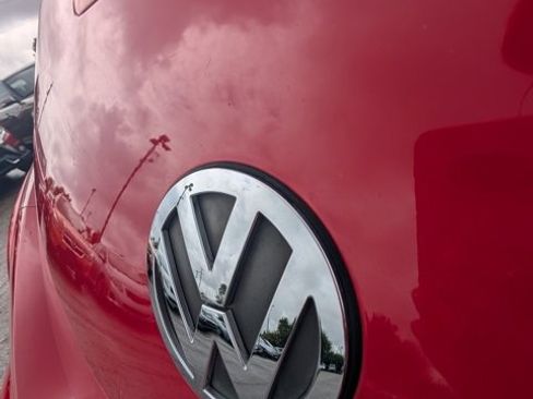 Used 2008 Volkswagen Beetle SE image 21