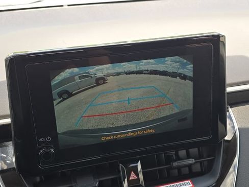 Used 2026 Toyota Corolla LE FWD image 27