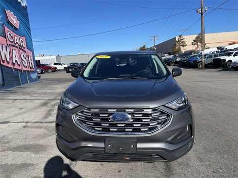 Used 2021 Ford Edge SE image 5