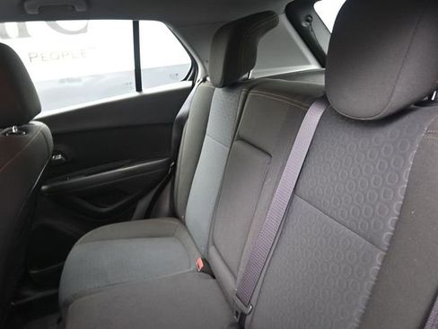 Used 2018 Chevrolet Trax LS image 20