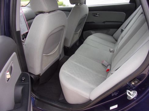 Used 2010 Hyundai Elantra GLS FWD image 3