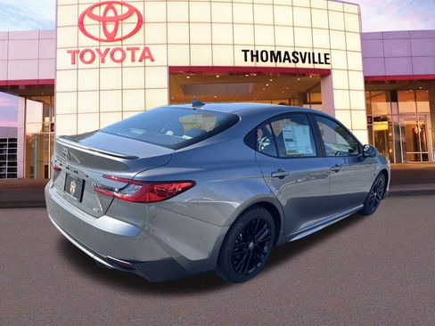 New 2026 Toyota Camry SE image 5