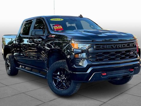 Used 2024 Chevrolet Silverado 1500 Custom Trail Boss image 2