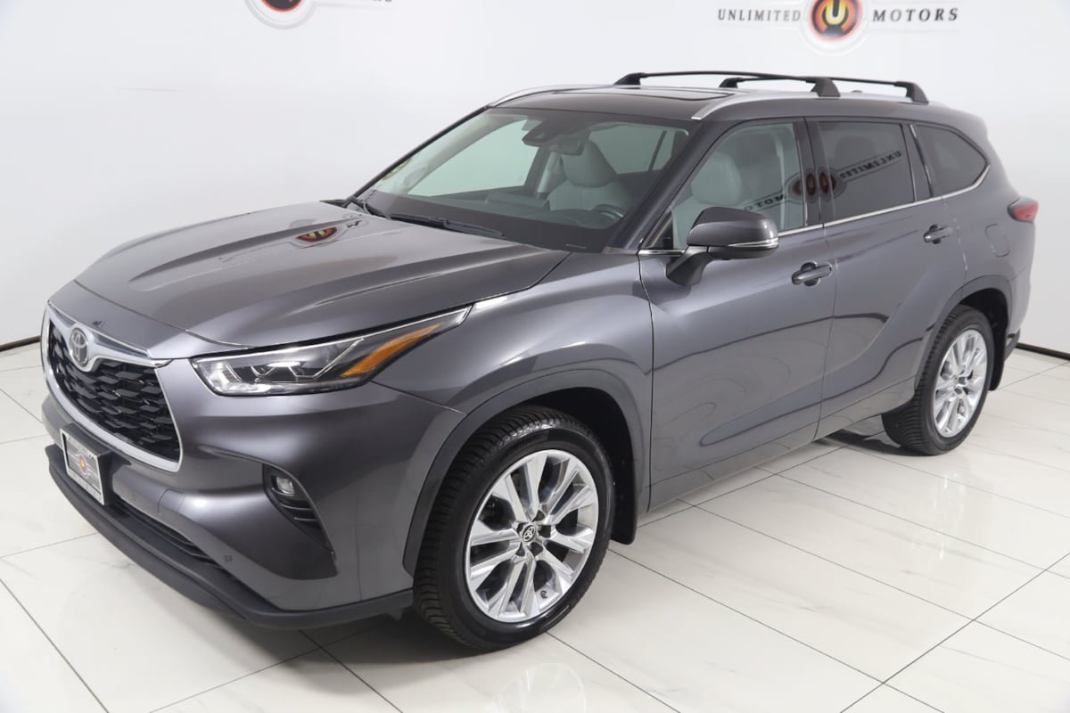 Used 2023 Toyota Highlander Limited AWD/4WD image 22