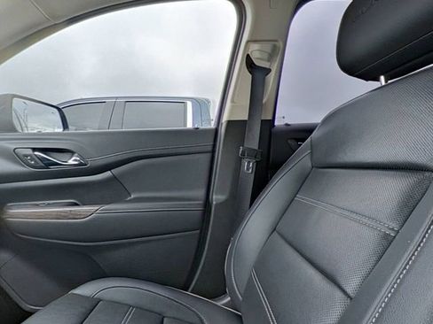Used 2023 GMC Acadia Denali w/ Black Diamond Edition FWD image 32