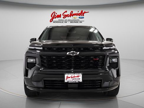 Used 2026 Chevrolet Traverse RS w/ LPO, Floor Liner Package AWD/4WD image 2