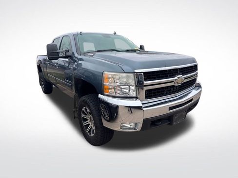Used 2009 Chevrolet Silverado 2500 LTZ w/ Safety Package image 2