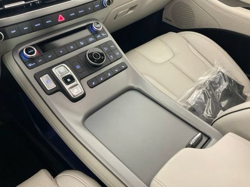 Used 2024 Hyundai Palisade Limited AWD/4WD image 15