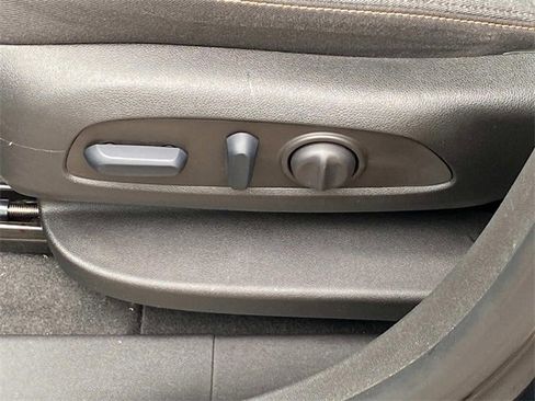 Used 2022 Chevrolet Equinox LT image 14