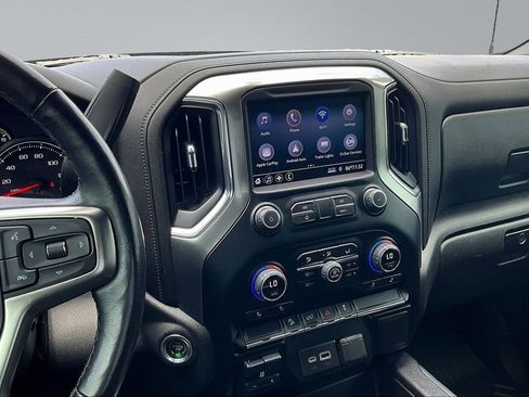 Used 2021 Chevrolet Silverado 1500 LT Trail Boss w/ Bed Protection Package AWD/4WD image 11