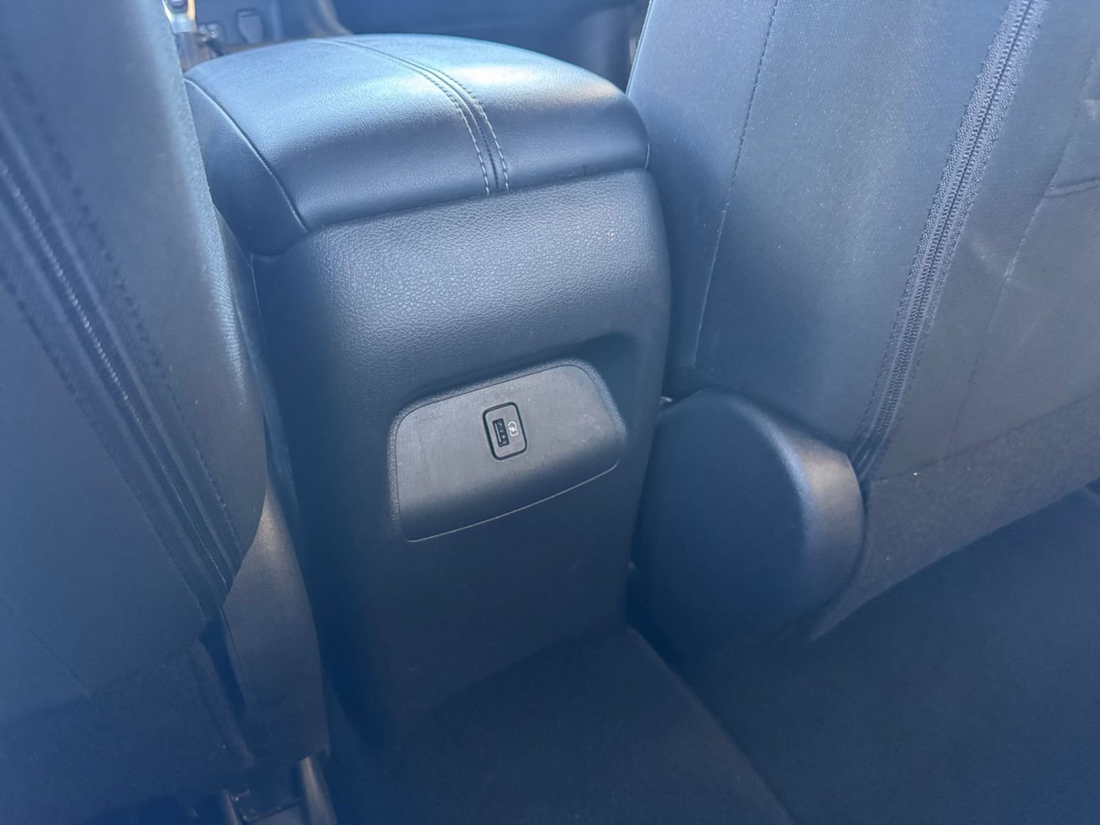 Used 2025 Nissan Sentra SV FWD image 21