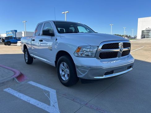 Used 2024 RAM 1500 Classic SLT image 4