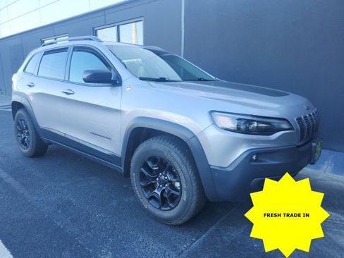 Used 2019 Jeep Cherokee Trailhawk image 1