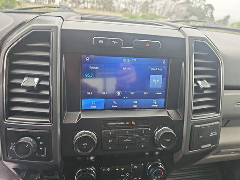 Used 2022 Ford F350 XLT w/ XLT Value Package AWD/4WD image 16