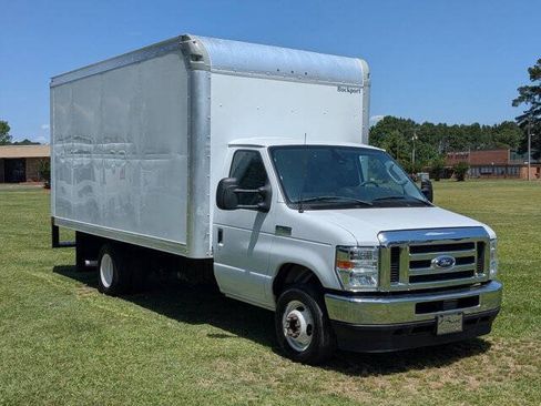 Used 2023 Ford E-350 and Econoline 350 Super Duty w/ Driver's Safety Package RWD image 1