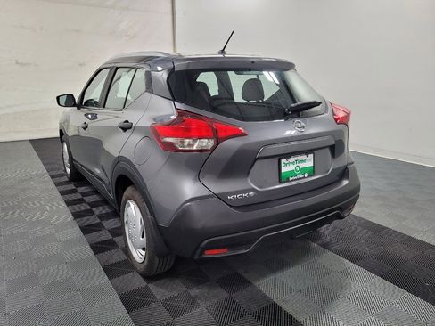 Used 2019 Nissan Kicks S FWD image 5