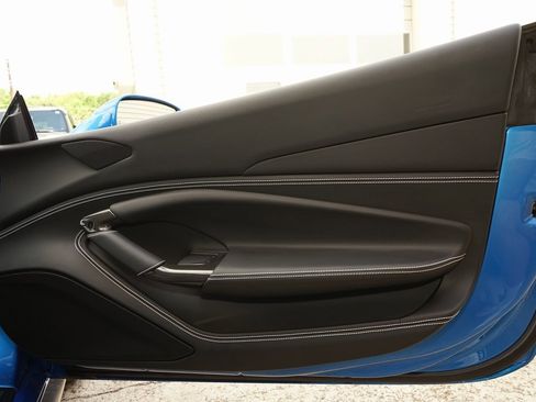 Used 2022 Ferrari F8 Tributo image 21