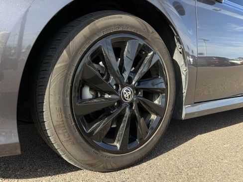 Used 2022 Toyota Camry LE image 24
