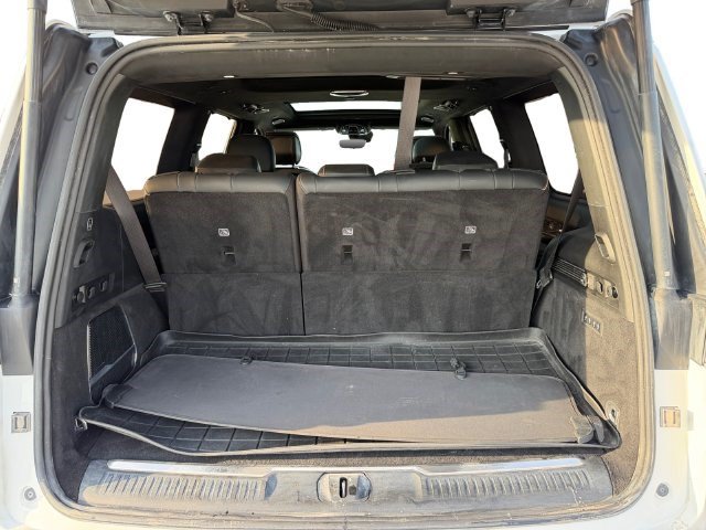 Used 2023 Jeep Grand Wagoneer Series III AWD/4WD image 18