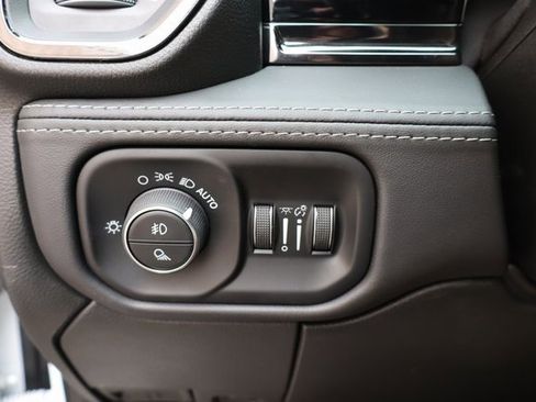 Used 2025 RAM 3500 Limited w/ Max Tow Package image 17