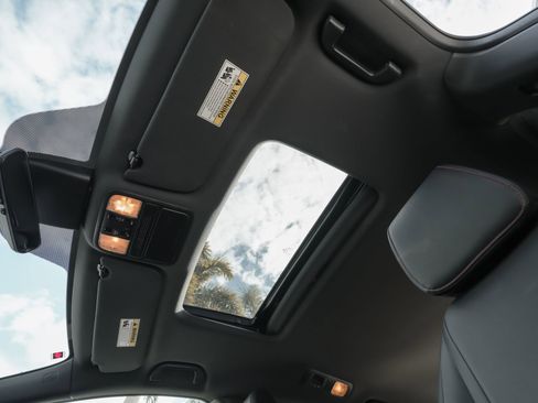 Used 2023 Honda Odyssey Sport image 18