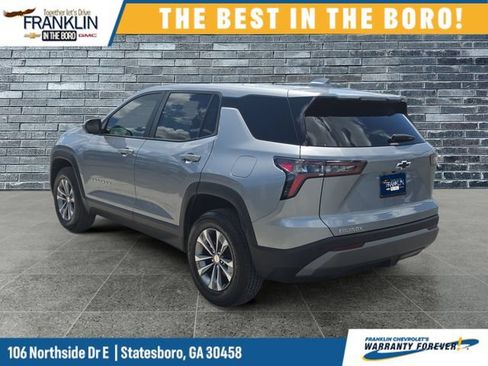 Used 2026 Chevrolet Equinox LT FWD image 3