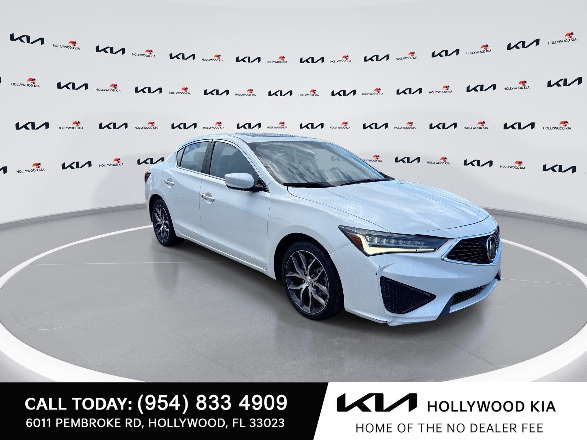 Used 2022 Acura ILX w/ Premium Package FWD image 2