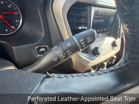 Used 2018 GMC Acadia Denali w/ Technology Package FWD image 39