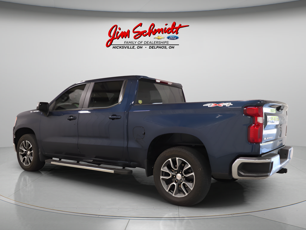 Used 2023 Chevrolet Silverado 1500 LT AWD/4WD image 4