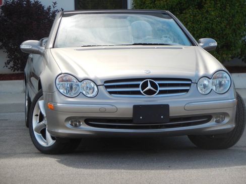 Used 2005 Mercedes-Benz CLK 320 Cabriolet image 6