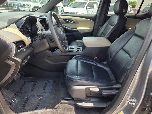 Certified 2023 Chevrolet Traverse LS FWD image 5