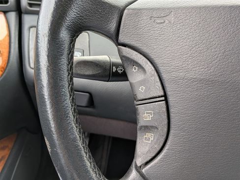 Used 2004 Mercedes-Benz CL 500 image 16