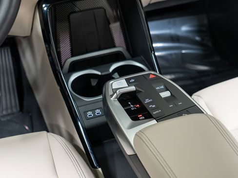 Used 2025 BMW X1 xDrive28i w/ Technology Package image 20