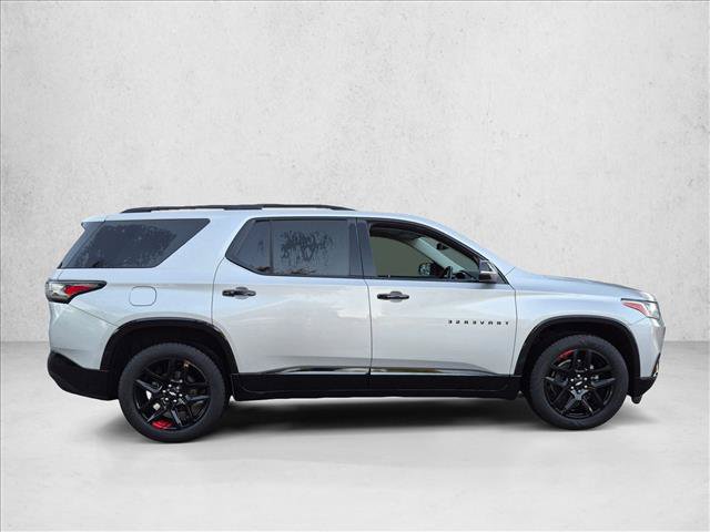Used 2021 Chevrolet Traverse Premier w/ Redline Edition FWD image 4