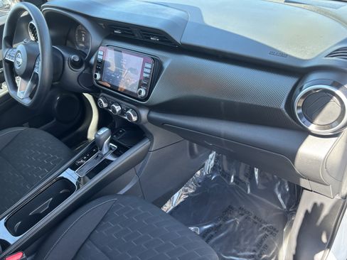 Certified 2024 Nissan Kicks SV image 12