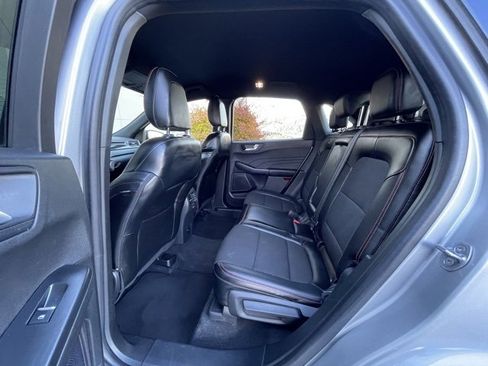 Used 2024 Ford Escape ST-Line image 9