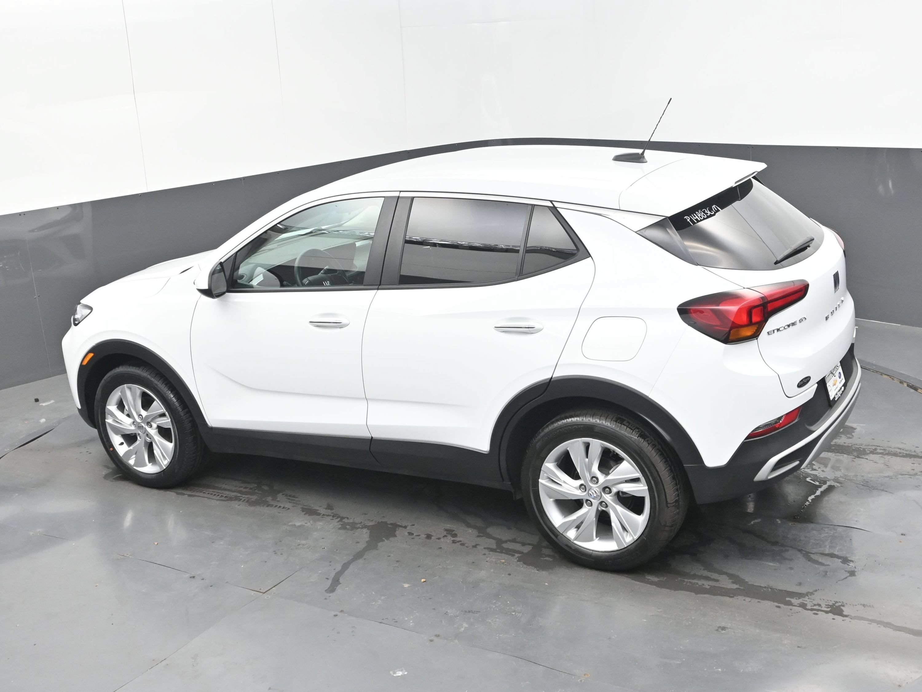 Certified 2025 Buick Encore GX Preferred FWD image 39