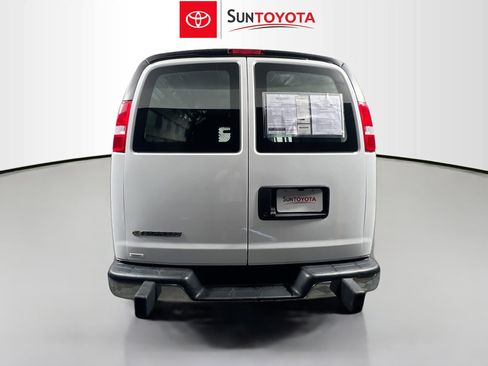Used 2024 Chevrolet Express 2500 w/ Driver Convenience Package image 5