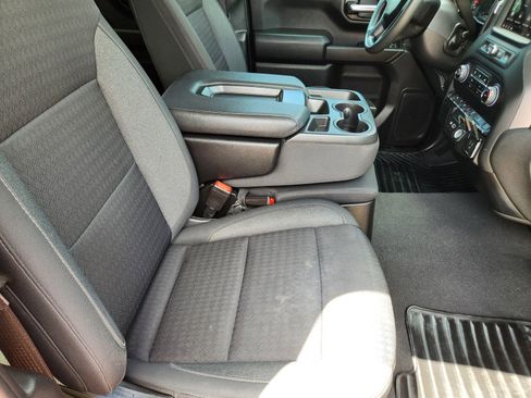 Used 2022 Chevrolet Silverado 1500 Custom Trail Boss AWD/4WD image 14