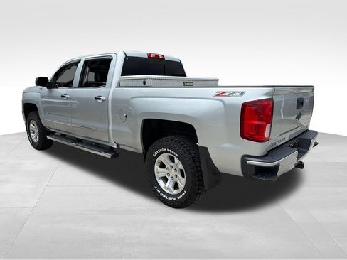 Used 2017 Chevrolet Silverado 1500 LTZ Z71 w/ LTZ Plus Package AWD/4WD image 10
